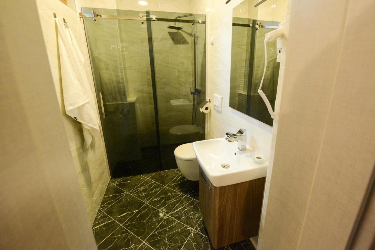 Hotel Cara 28 スコピエ エクステリア 写真