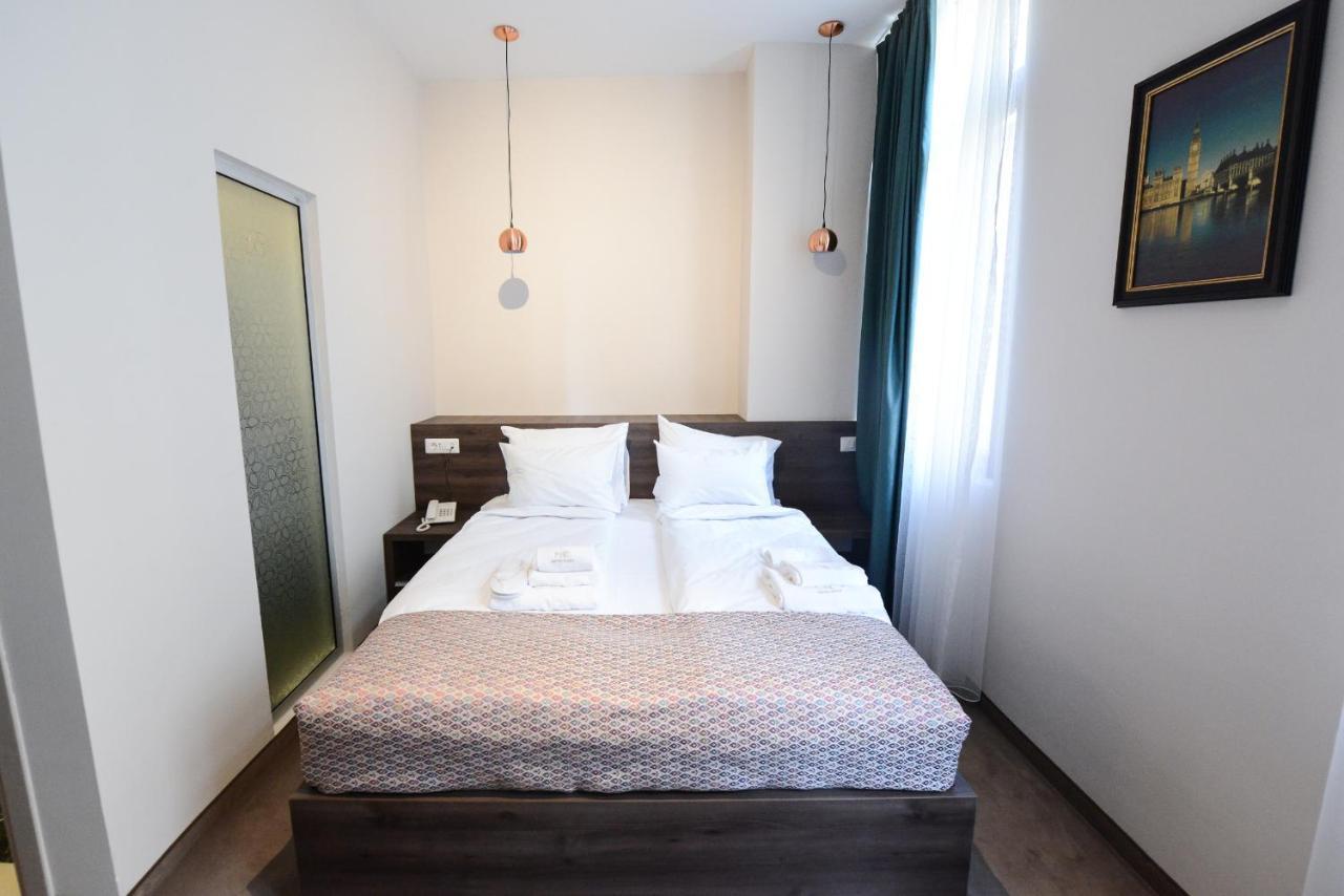 Hotel Cara 28 スコピエ エクステリア 写真